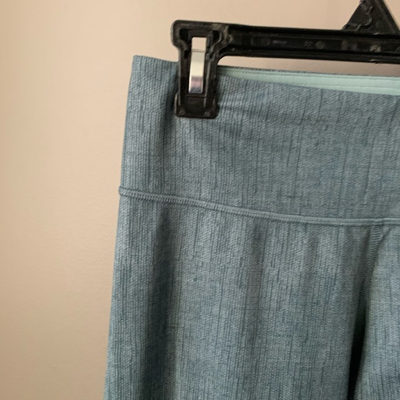 Lululemon full-length pants - Picture 2 of 3